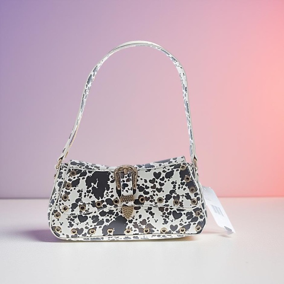 Betsey Johnson Handbags - Betsey Johnson Black and White Heart Pattern Shoulder Bag